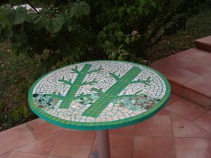 2008-10 - Anne-Marie - carrelage, cailloux et pâte de verre industrielle, joint teinté vert