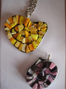 2020-02 Vinca : smalti (d'après Carraro Chabarik)