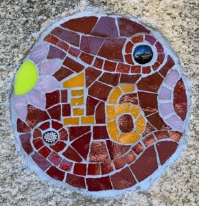 2022-06 - Sabine ; verre (numéro de rue)