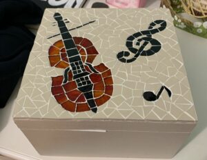 2024-12 Sabine : boîte grès cérame et verre Tiffany